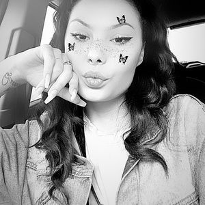 Meet your Posher, Courtney